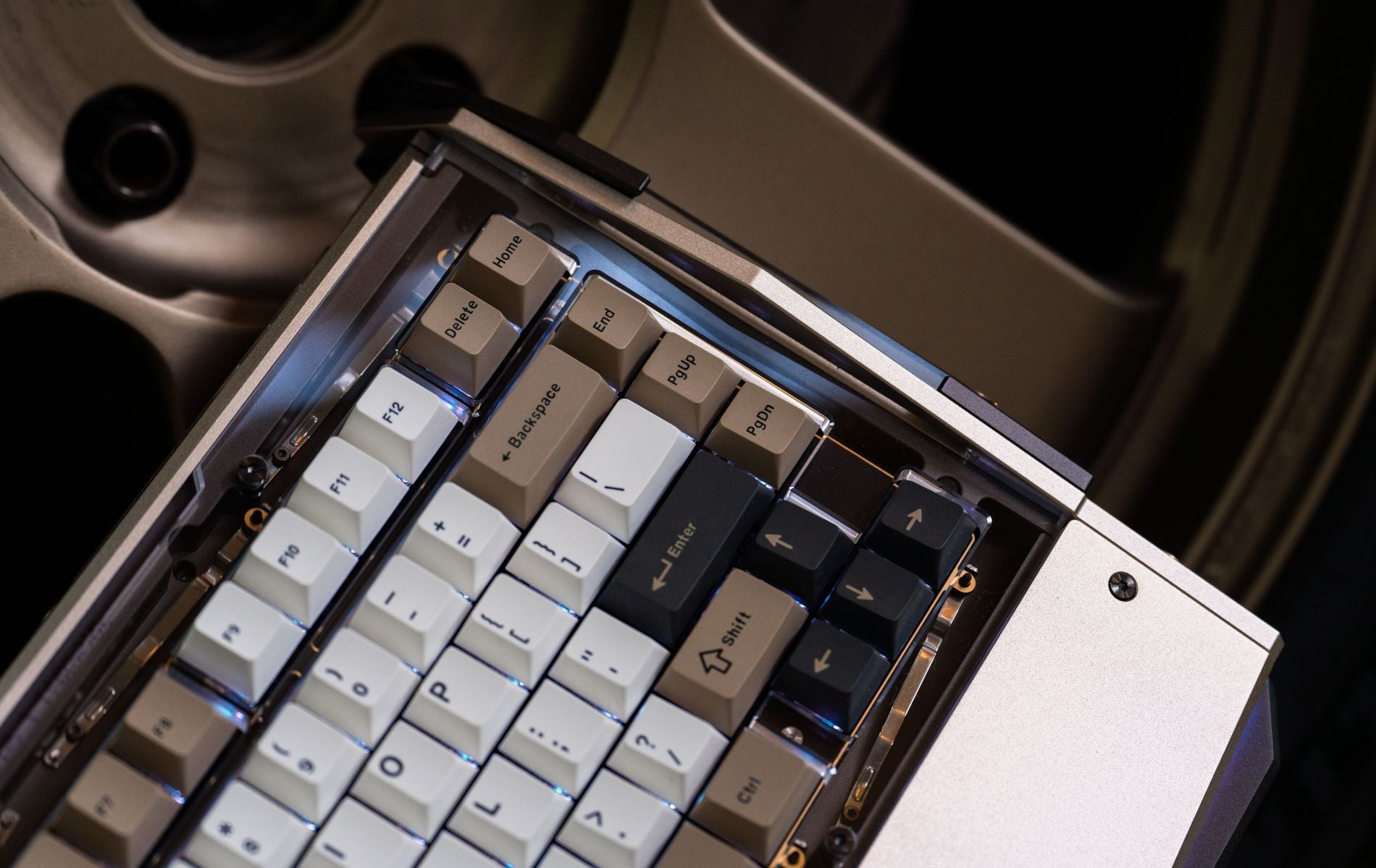 Dry Studio Black Diamond 75 V2