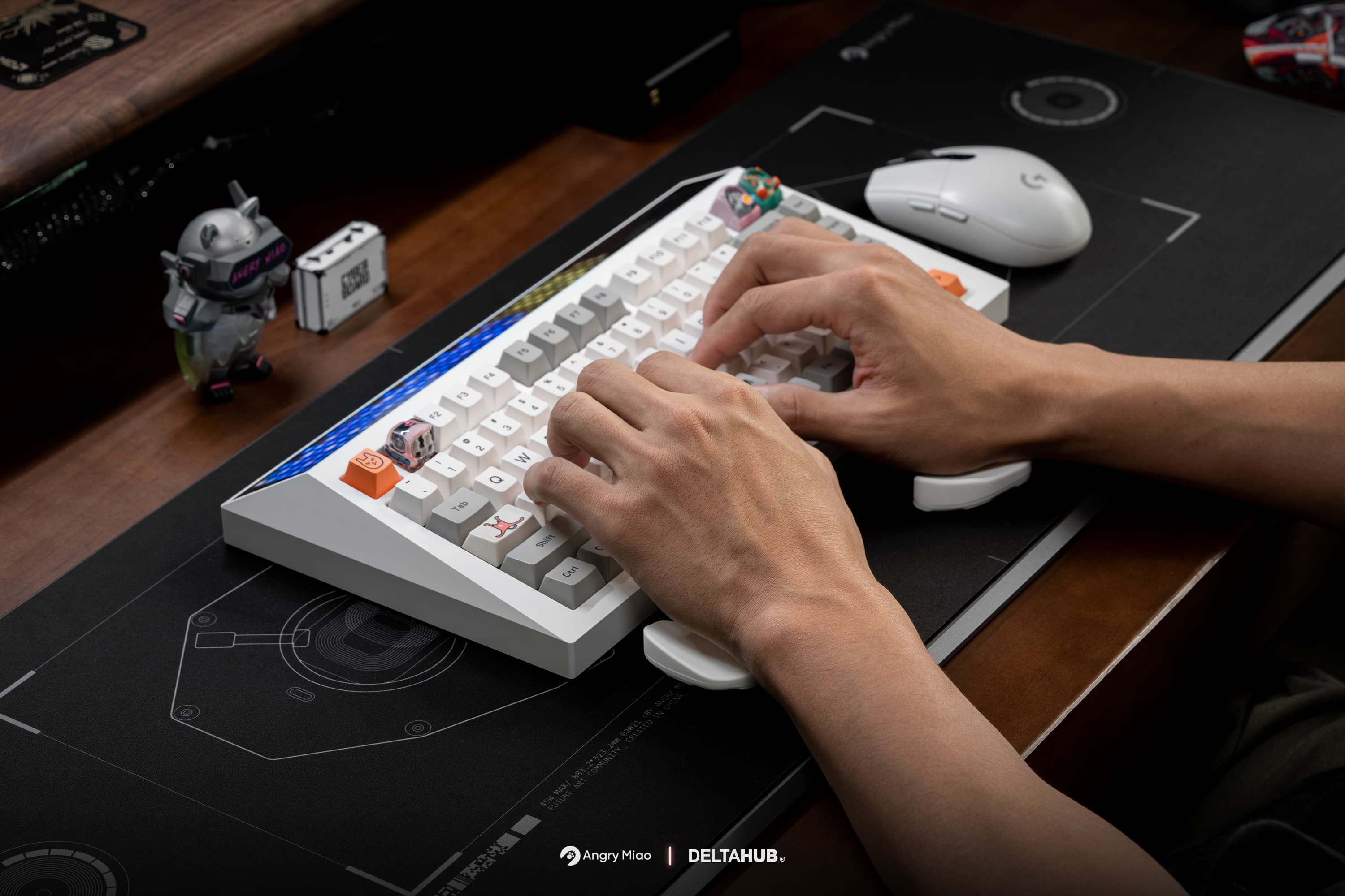 Angry Miao x DeltaHub Carpio 2.0 Ergonomic Wrist Rest
