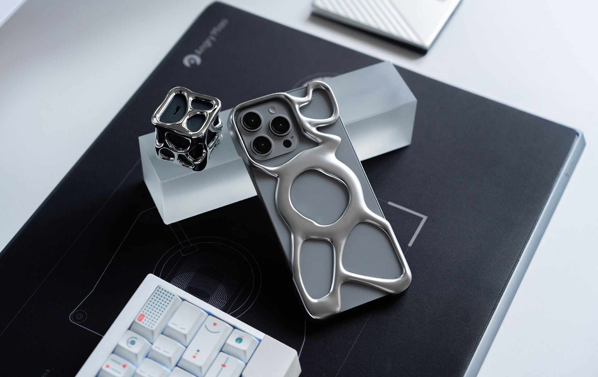 AM Emptiness Phone Case for iPhone 16 Pro / Pro Max