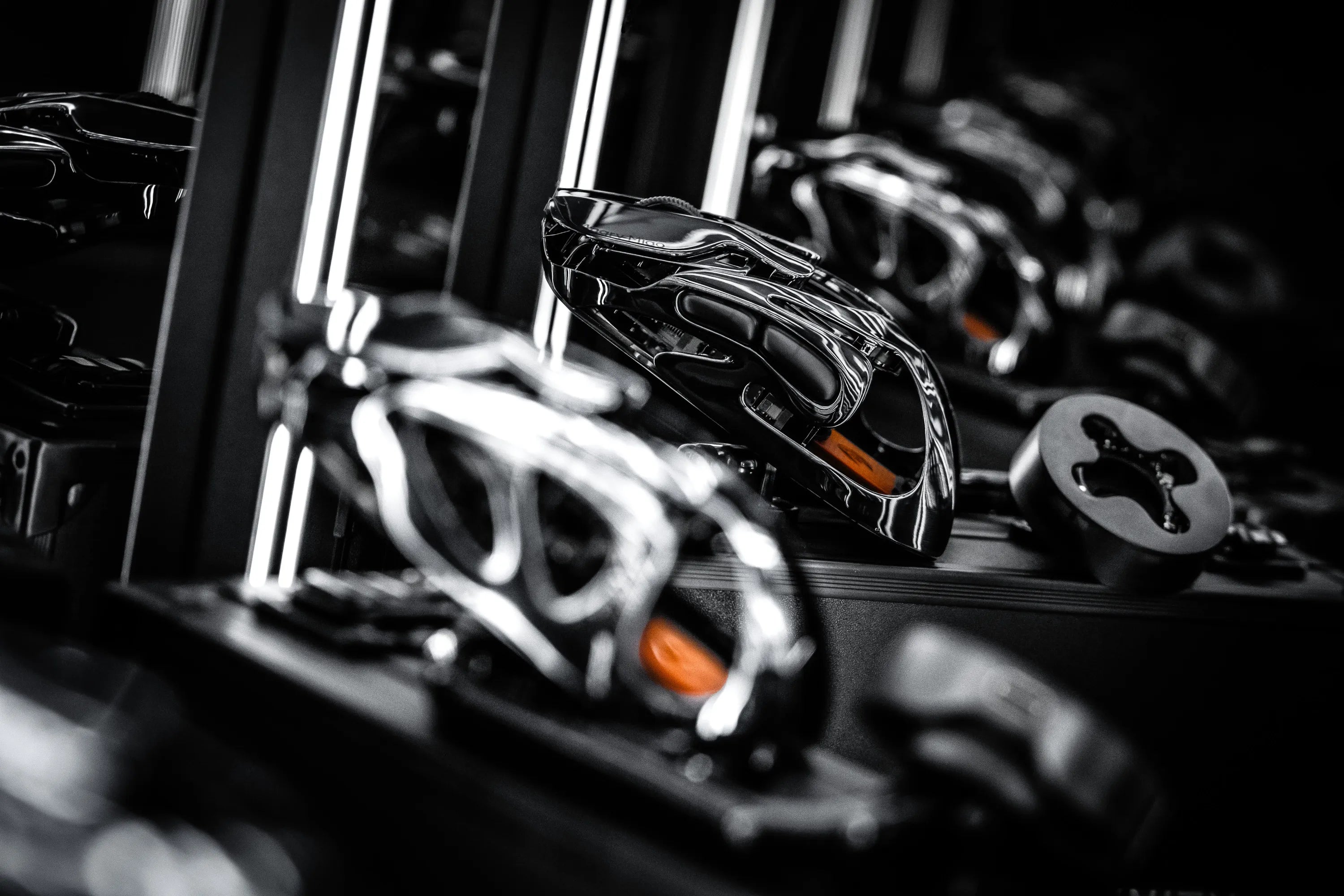 AM INFINITY MOUSE - Mirror Shadow (Pre-Sale, Limited)