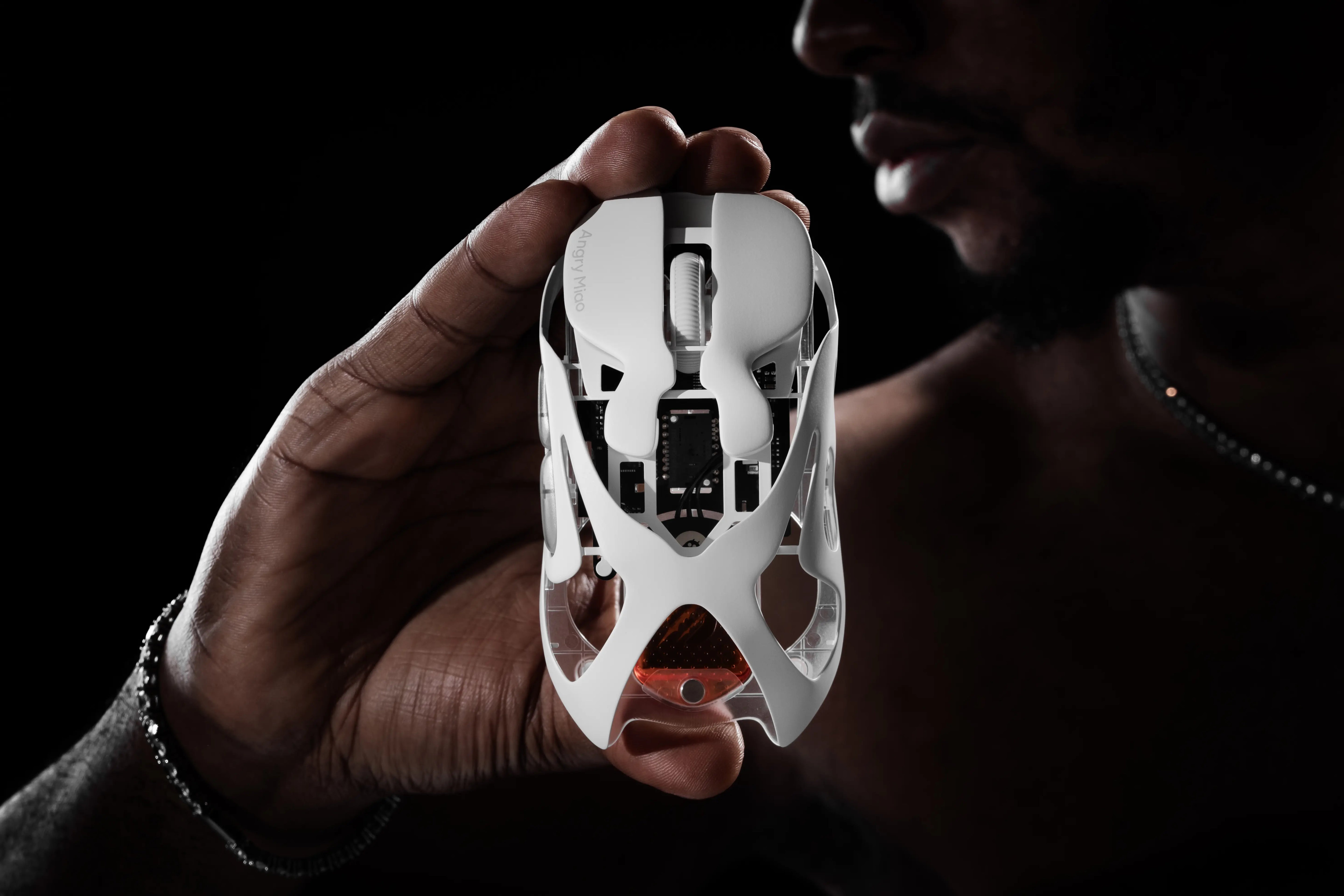 AM INFINITY MOUSE (Vorverkauf)