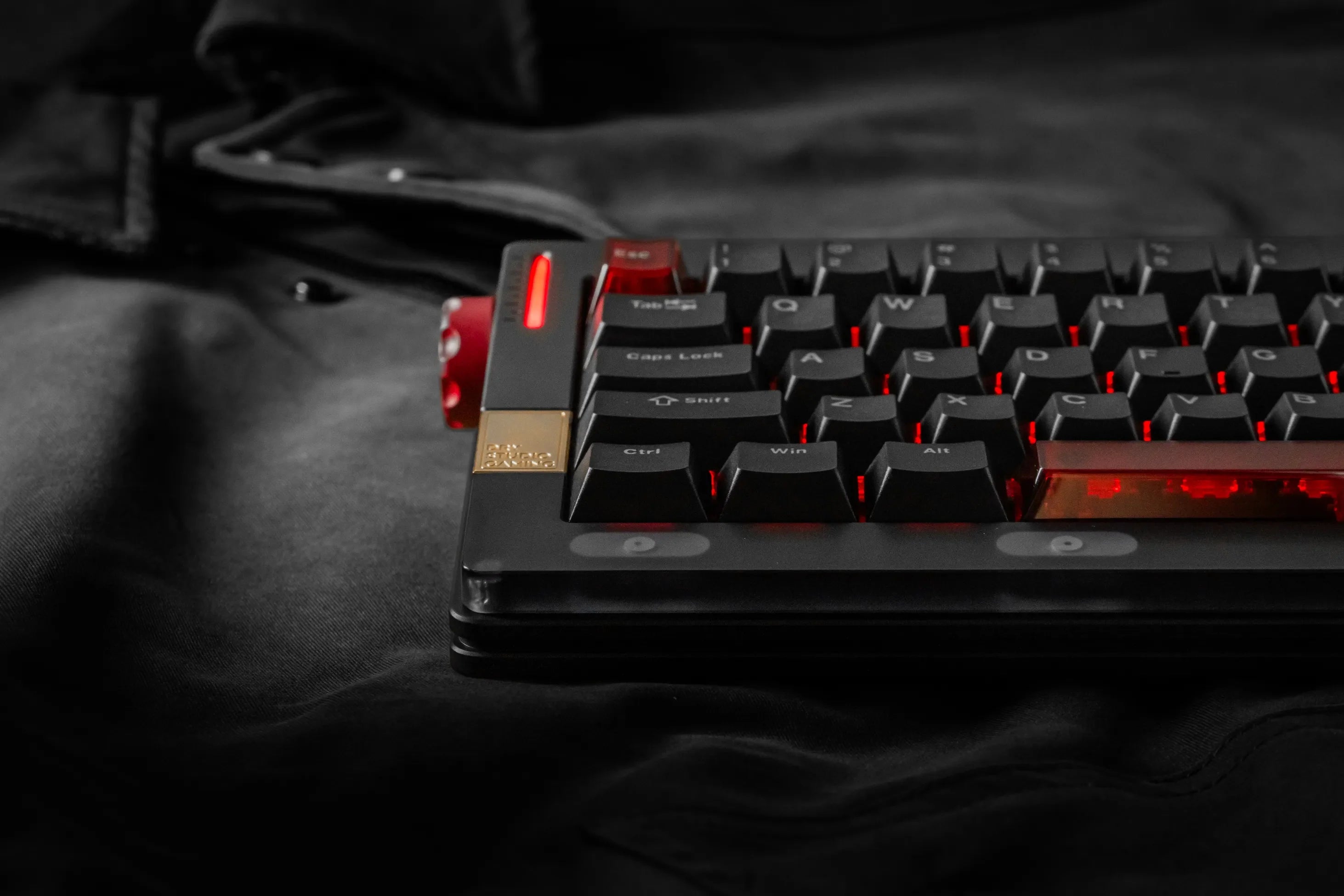 Dry Studio Black Diamond 75 V2