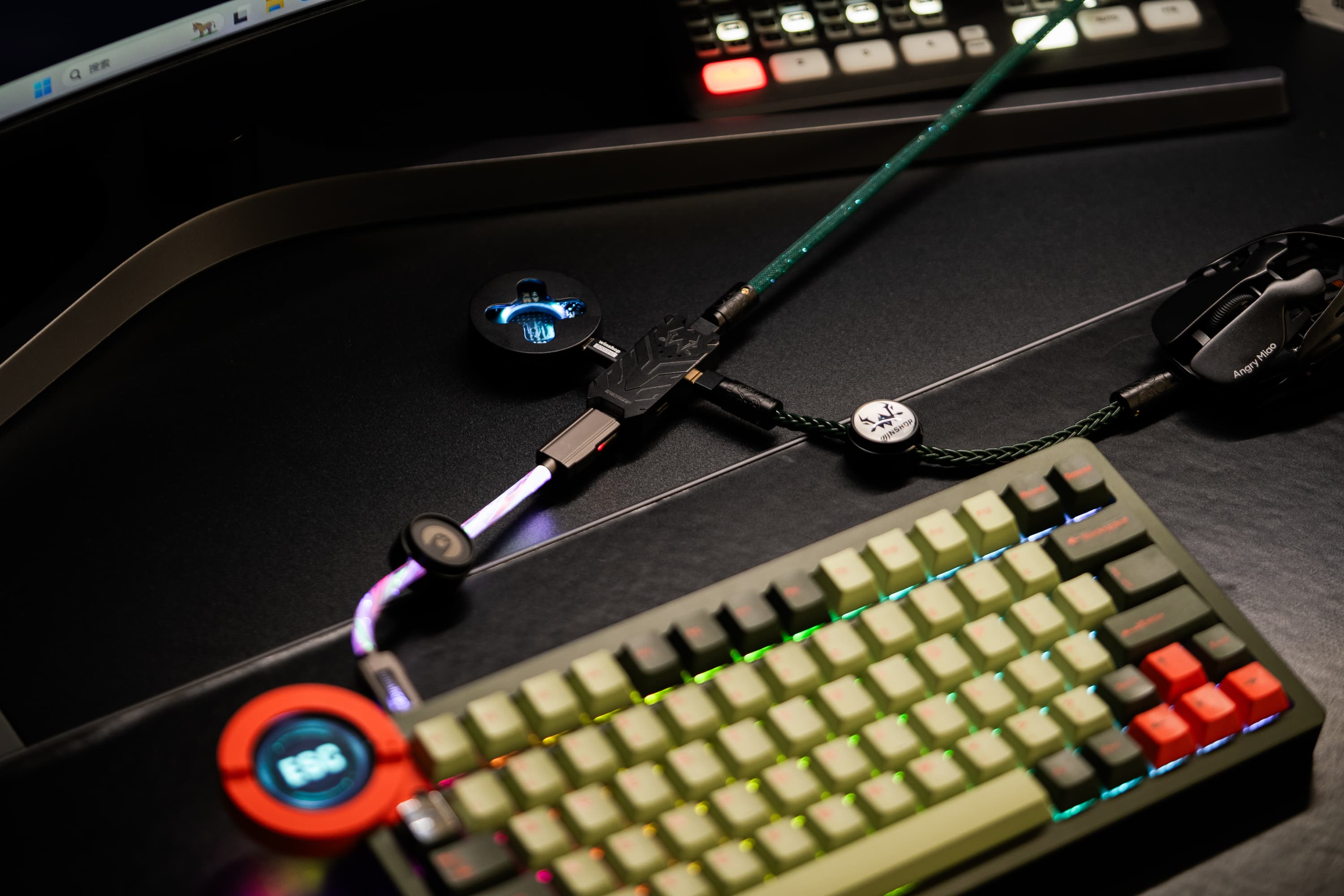WINSHOP 4-Port Full 8K Gaming Cable