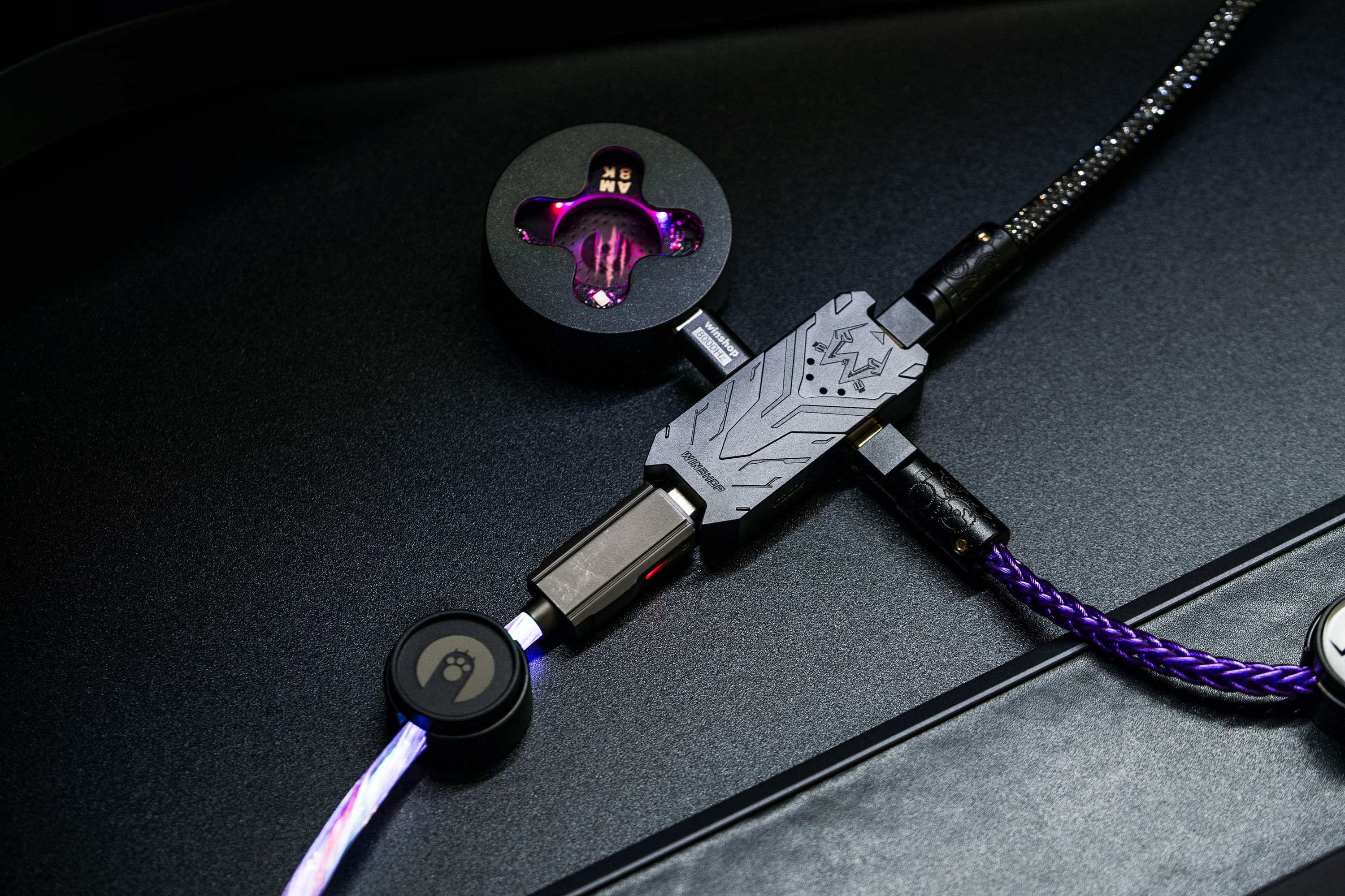 WINSHOP 4-Port Full 8K Gaming Cable
